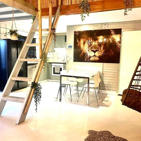 Jungle Style Lodge With Jacuzzi ,Sauna And Garden Near Amsterdam Vijfhuizen Екстер'єр фото