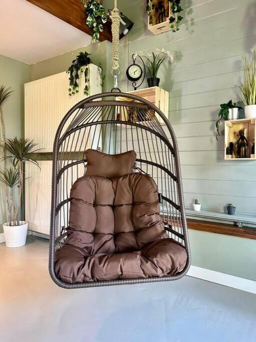 Jungle Style Lodge With Jacuzzi ,Sauna And Garden Near Amsterdam Vijfhuizen Екстер'єр фото